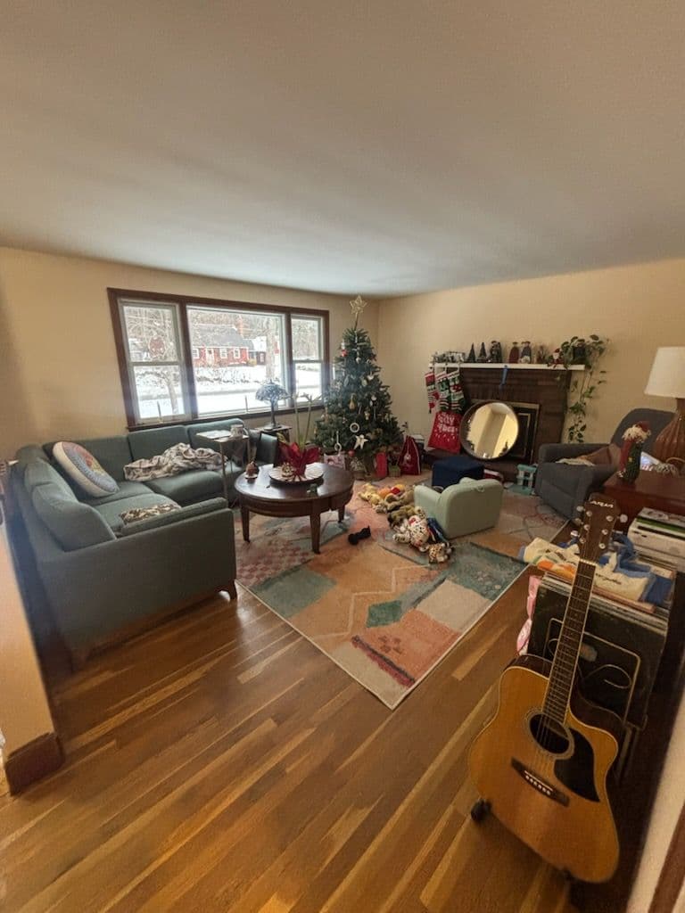 Fresh and Modern Living Space in Groton MA image